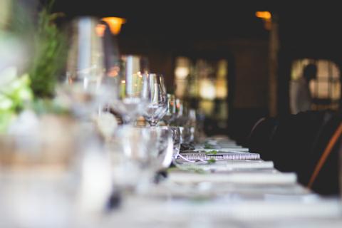 corporate event round table setup